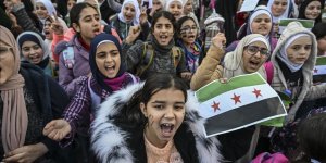 Lübnan’daki Suriyeliler ülkelerine dönmek için yollara düştü!