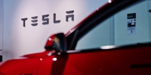 Tesla hisseleri rekor seviyeye yükseldi