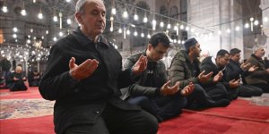 İstanbul'daki camilerde Filistin'de katledilenler ve mazlumlar için dua edildi