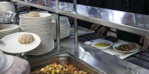 Bütçe çalışmalarına katılan personele ücretli yemek verildiği iddiası yalanlandı