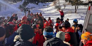 Erzurum'da Palandöken Dağı'nda sporcuların üzerine çığ düştü!