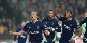 Fenerbahçe 3 puanı 3 golle aldı