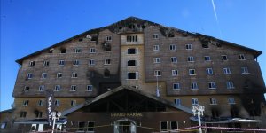 Otel yangınına ilişkin tutuklanan mutfak çalışanından "yangın tüpü bulamadığı" iddiası