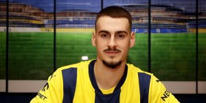 Fenerbahçe'nin yeni transferi Mimovic, takım arkadaşlarıyla bir araya geldi