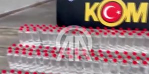 Kaçak 300 litre etil alkol ve 1000 aroma kiti ele geçirildi!
