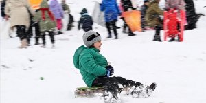 Bazı illerde kar yağışı dolayısıyla okullar tatil edildi