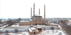 Selimiye Camisi kar altında görüntülendi