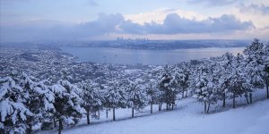 İstanbul'da kar yağışı aralıklarla sürüyor