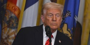 Trump, Colorado Meclis Binasındaki beğenmediği portresinin kaldırılmasını talep etti