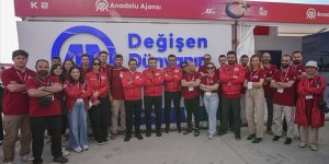 TEKNOFEST Yönetim Kurulu Başkanı Selçuk Bayraktar, AA standını ziyaret etti