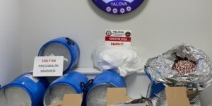 Yalova'da 140 kilo pregabalin maddesi ile doluma hazır 400 bin sentetik ecza kapsülü ele geçirildi