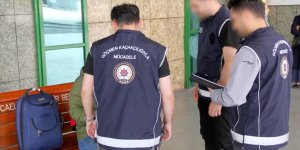Ülke genelindeki denetimlerde 21 göçmen kaçakçısı ve 547 düzensiz göçmen yakalandı