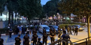 İzmir'de CHP Kemalpaşa Gençlik Kolları Başkanı ve 3 kişi, "Cumhurbaşkanına hakaret"ten tutuklandı