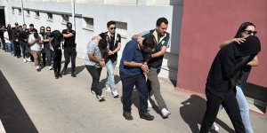 ADANA MERKEZLİ DOLANDIRICILIK OPERASYONU: 55 KİŞİ TUTUKLANDI