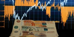 RUS PİYASALARI MÜZAKERELER ÖNCESİ DÜŞÜŞLE AÇILDI