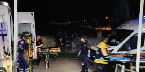 Manisa'da devrilen minibüsteki 1 kişi öldü, 13 kişi yaralandı