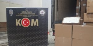 Niğde'de 1 milyon 50 bin dolu makaron ele geçirildi!