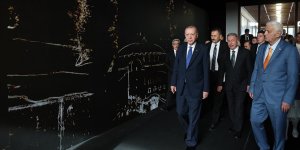 Cumhurbaşkanı Erdoğan, "Bir Şiir Bir Hayat Canım İstanbul" sergisini gezdi