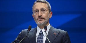 İLETİŞİM BAŞKANI ALTUN, AZERBAYCAN'IN BAĞIMSIZLIK GÜNÜ'NÜ TEBRİK ETTİ
