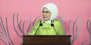 EMİNE ERDOĞAN İSTANBUL'UN FETHİNİN 572. YIL DÖNÜMÜNÜ KUTLADI