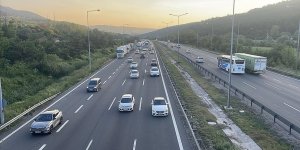 YOLLARDA BAYRAM TATİLİ YOĞUNLUĞU BAŞLADI