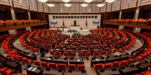 TBMM GENEL KURULUNDA, MECLİS BAŞKANLIĞI TEZKERESİ OYBİRLİĞİYLE KABUL EDİLDİ