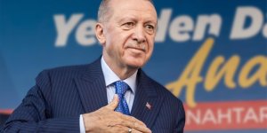 Erdoğan: En kısa sürede asrın felaketinin şehirlerimizde açtığı yaraları sarmanın derdindeyiz