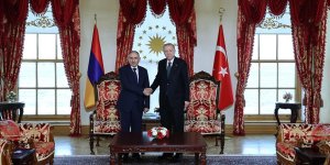 CUMHURBAŞKANI ERDOĞAN ERMENİSTAN BAŞBAKANI PAŞİNYAN'I KABUL ETTİ