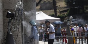 İTALYA'DA AŞIRI SICAKLAR NEDENİYLE ÖLENLERİN SAYISI 4'E YÜKSELDİ