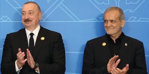AZERBAYCAN CUMHURBAŞKANI ALİYEV İLE PEZEŞKİYAN’IN SAMİMİ GÖRÜNTÜLERİ SOSYAL MEDYADA GÜNDEM OLDU