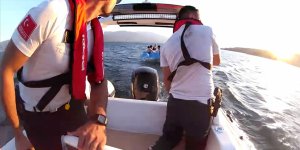 SAPANCA GÖLÜ'NDE MAHSUR KALAN 17 KİŞİ JANDARMA EKİPLERİNCE KURTARILDI