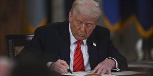 Trump'tan, Göçmenlik ve Gümrük Muhafaza Dairesine "tam yetki"