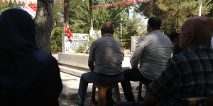 15 TEMMUZ KAHRAMANI ŞEHİT ÖMER HALİSDEMİR'İN KABRİNDE YOĞUNLUK YAŞANIYOR