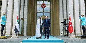 Cumhurbaşkanı Erdoğan, BAE Devlet Başkanı Al Nahyan'ı resmi törenle karşıladı