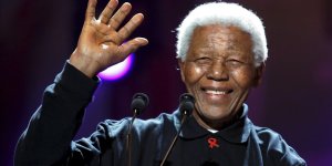 GÜNEY AFRİKA'YI ÖZGÜRLÜĞE KAVUŞTURAN LİDER MANDELA DOĞUMUNUN 107. YILINDA..