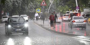 ANKARA VALİLİĞİ'NDEN GÖK GÜRÜLTÜLÜ SAĞANAK UYARISI