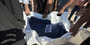 İsrail Gazze'de düzenlediği saldırıda bir gazeteciyi daha öldürdü