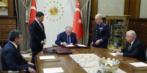 YAŞ kararları açıklandı: Genelkurmay Başkanlığına Orgeneral Selçuk Bayraktaroğlu atandı