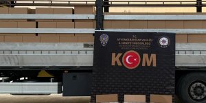 AFYON'DA 4 MİLYON 300 BİN MAKARON YAKALANDI