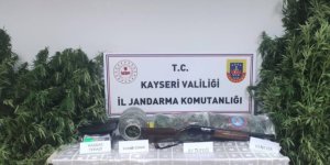 Kayseri'de turşu bidonuna gizlenmiş 3 kilo 210 gram kubar esrar ele geçirildi