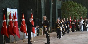 CUMHURBAŞKANI ERDOĞAN, 30 AĞUSTOS TEBRİKLERİNİ KABUL ETTİ