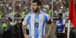 LİONEL MESSİ, ARJANTİN'DEKİ SON MİLLİ MAÇINDA 2 GOL ATTI