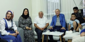 CUMHURBAŞKANI ERDOĞAN, MALATYA'DA DEPREMZEDE AİLEYİ ZİYARET ETTİ