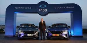 CUMHURBAŞKANI ERDOĞAN'A TOGG'UN YENİ MODELİ T10F'NİN İLK TESLİMATI YAPILDI