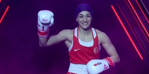 MİLLİ BOKSÖR BUSE NAZ ÇAKIROĞLU DÜNYA İKİNCİSİ OLDU