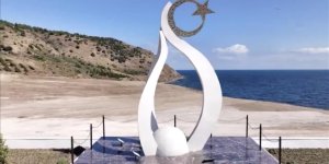 MENDERES, ZORLU VE POLATKAN'IN İMRALI'DAKİ KABİRLERİ VEFA ANITI'NA DÖNÜŞTÜRÜLDÜ