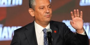 ÖZGÜR ÖZEL YENİDEN CHP GENEL BAŞKANLIĞINA SEÇİLDİ