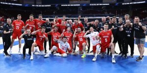 A MİLLİ ERKEK VOLEYBOL TAKIMI, BİR KEZ DAHA TARİH YAZMA PEŞİNDE!