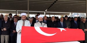 YAVUZ BÜLENT BAKİLER, MEMLEKETİ SİVAS'TA SON YOLCULUĞUNA UĞURLANDI