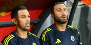 Fenerbahçe'de İrfan Can Kahveci ve Cenk Tosun kadro dışı bırakıldı